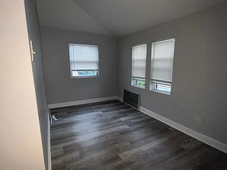 8632 S Sangamon St — Photo 7