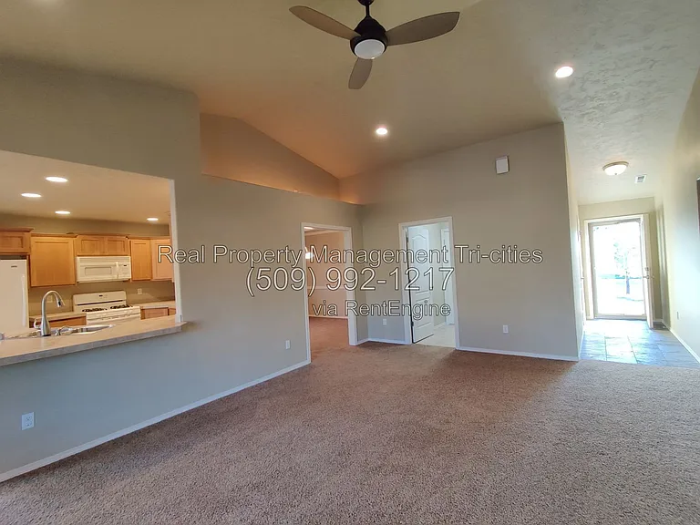 2667 Torrey Pines Way — Photo 6