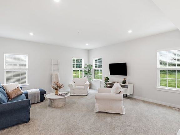 4th image of 1737 Ackerman Way
