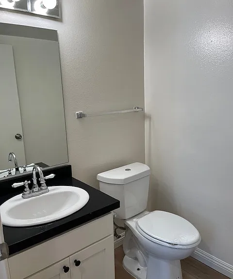 Valley Village So. Apartments — Photo 21