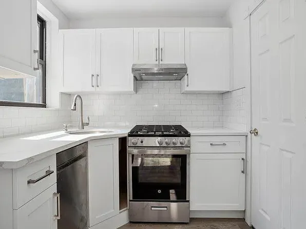 211 5th Ave, Brooklyn, NY