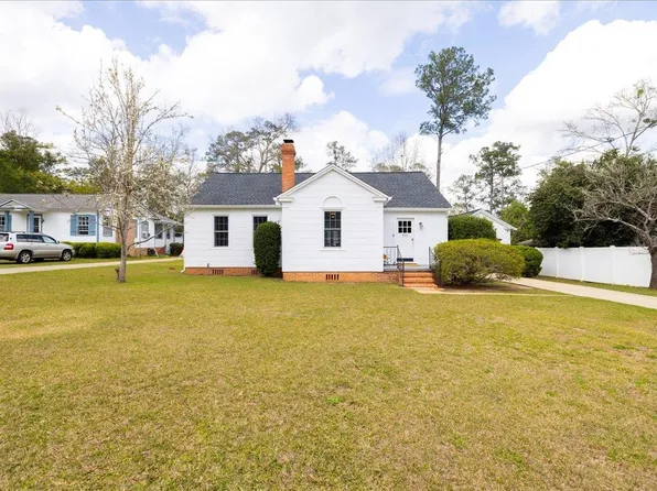 814 Hillcrest Ave, Quincy, FL 32351