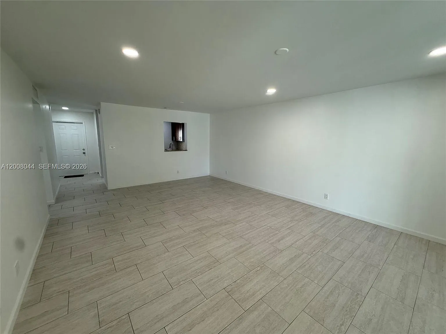Meadowbrook Towers Condo — Photo 3