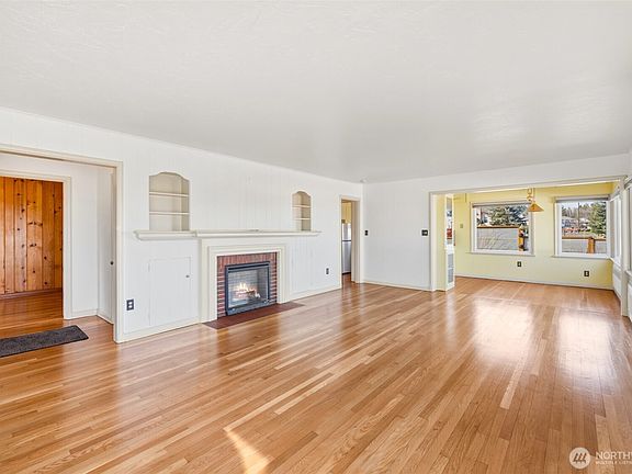 3rd image of 520 S Golf Course Road