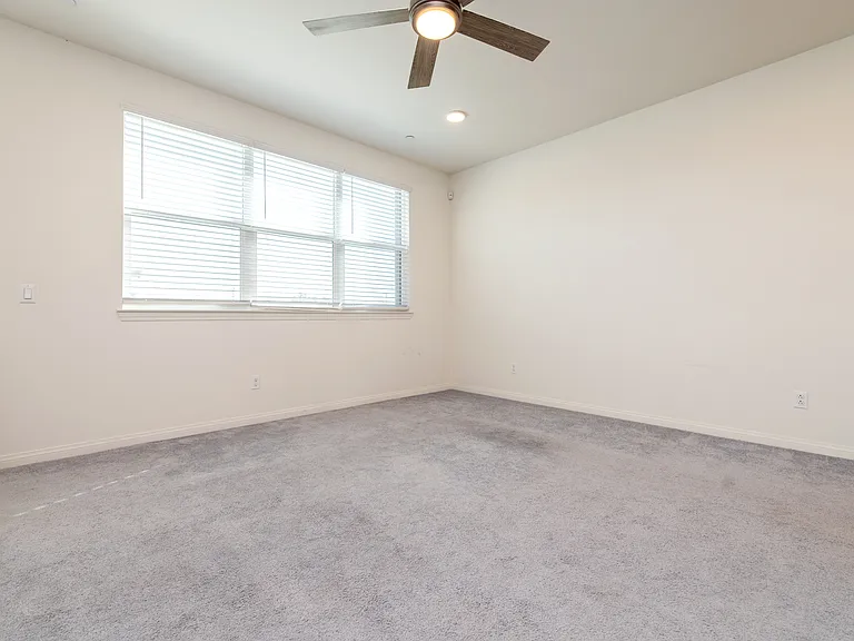 7843 Paxton Pl — Photo 8