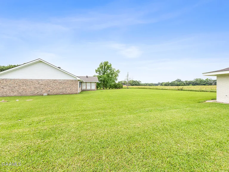 2508 Ferris Rd — Photo 25