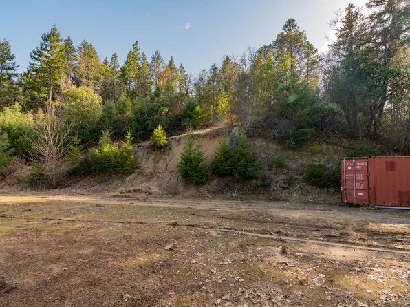 286 Firwood Dr, Grants Pass, OR 97527