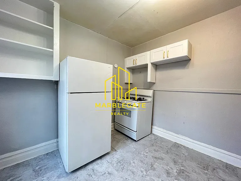 121-125 Elizabeth Ave #100 — Photo 2