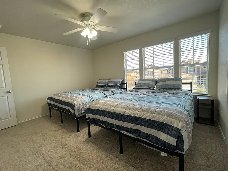 3738 Gallery Wls — Photo 83