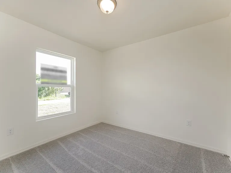 3007 E 17th St — Photo 11