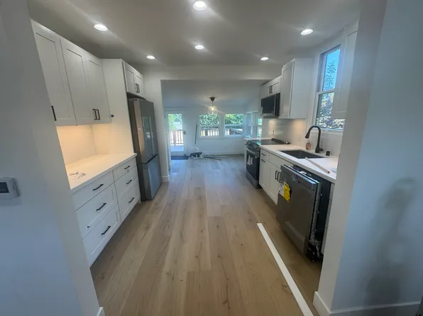 (undisclosed Address), Seattle, WA 98126