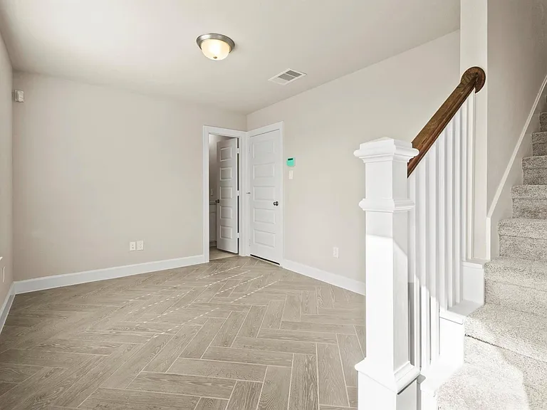 3206 La Rambla Dr — Photo 4