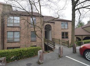 13 E Fairway Rd, Reading, PA 19607