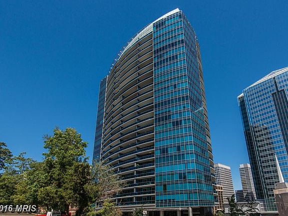 Turnberry Tower of Arlington