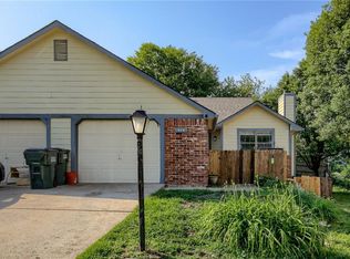 914 Alma Ct, Lawrence, KS 66049