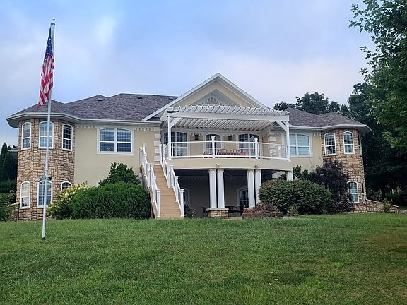 4th image of 32260 Mallard Dr