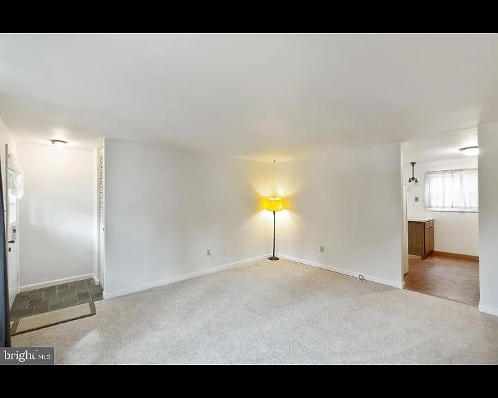 Saint Johnsbury Ln — Photo 2