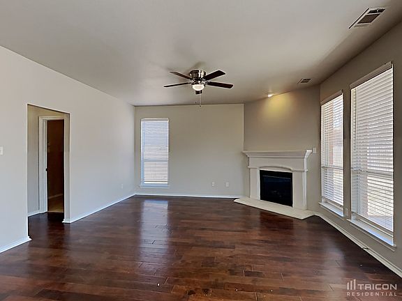 2nd image of 3920 Brandywine Ln