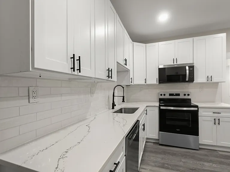 505 McCabe Ave — Photo 17