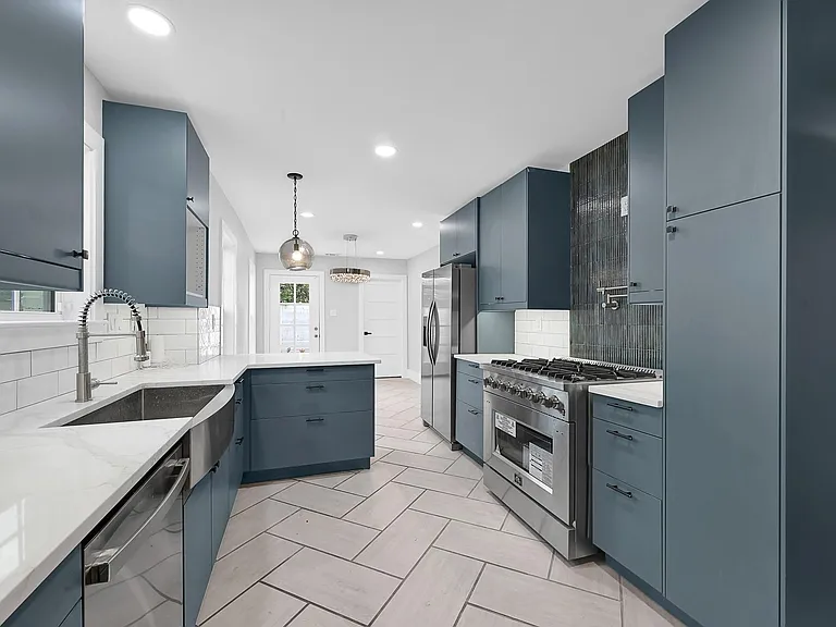 3343 Tampa St — Photo 10