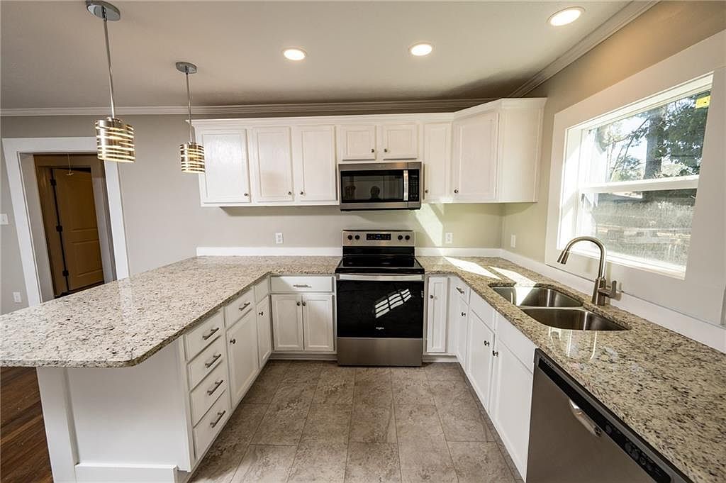 1614 Oakland St, Pineville, LA 71360 Zillow