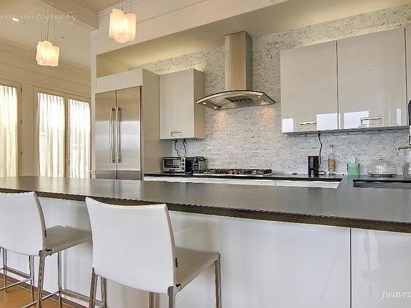 4th image of 3047 Clay St #X7