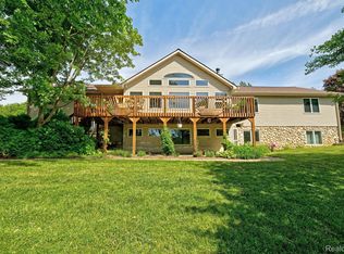2755 Perry Lake Rd, Ortonville, MI 48462