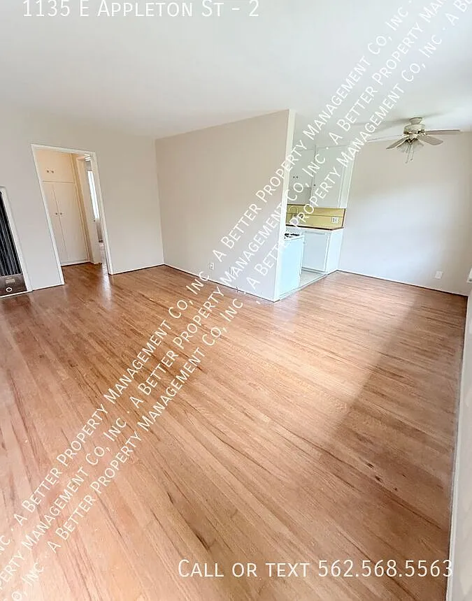 Lower 1 Bed With Hardwood Floors In Classic Alamitos Beach! Onsite Laundry. 1 Week Free Move In S... — Photo 1