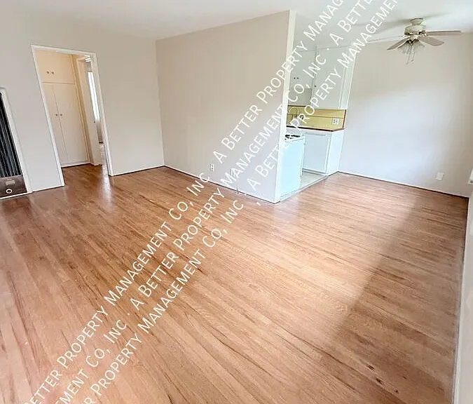 1135 E Appleton St #2 — Photo 1