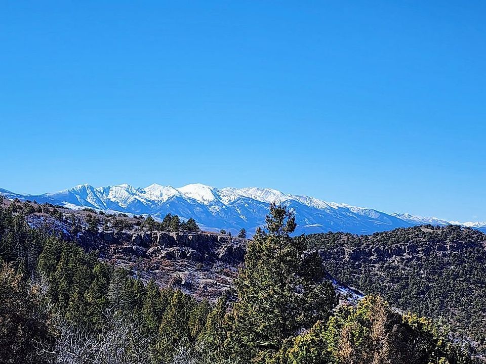 1st image of 345 Ridgeway Rd