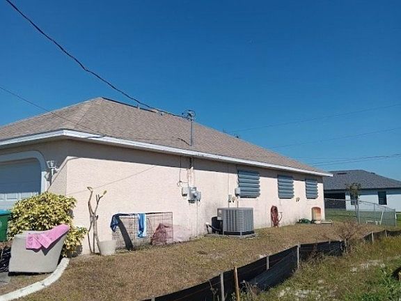 3rd image of 1017 Nelson Rd N