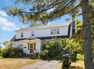 73 Highland Dr, Antigonish, NS B2G 1P4