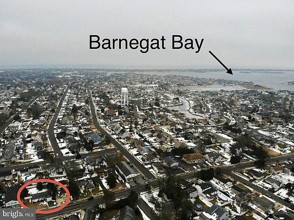 3rd image of 1408 Beaver Dam Rd