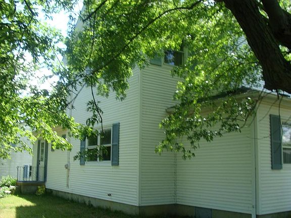 2nd image of 255 E South St