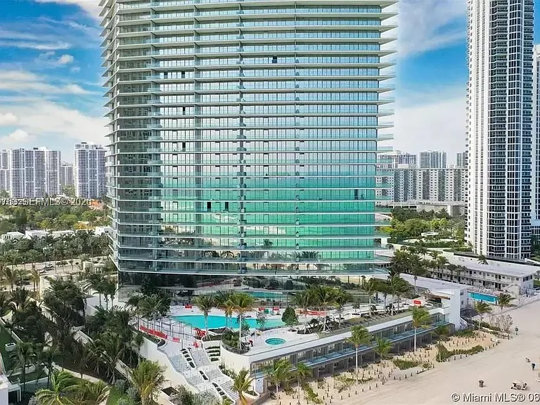 18975 Collins Ave #5105 — Photo 27