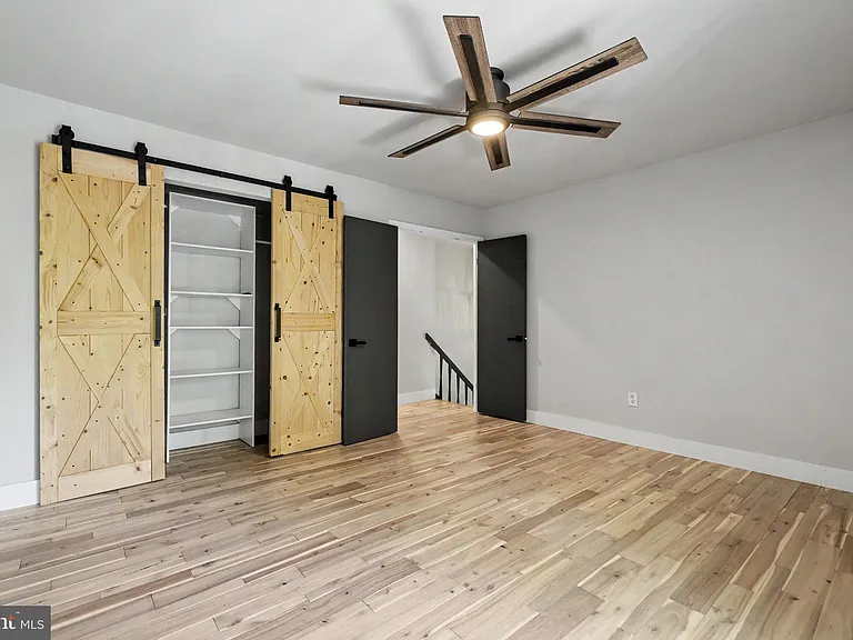 2105 Glencourse Ln — Photo 36