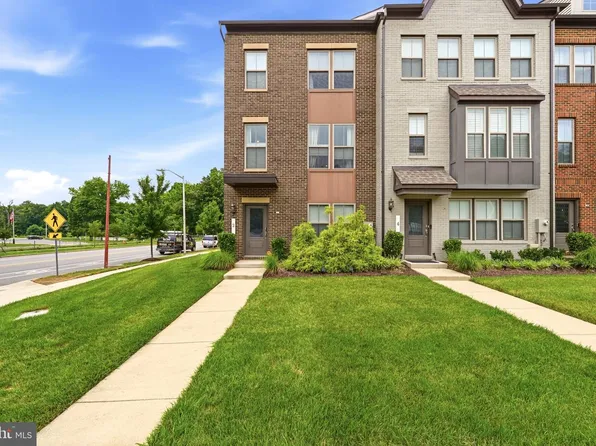 2 Capital Ct, Upper Marlboro, MD 20774