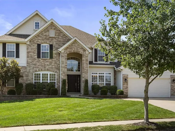 266 Bountiful Pointe Cir, Grover, MO 63040