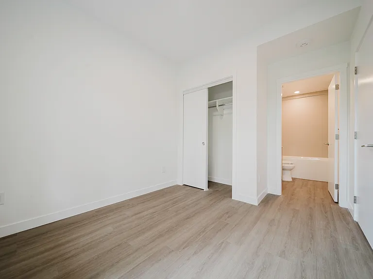 633 Gardena Dr — Photo 36