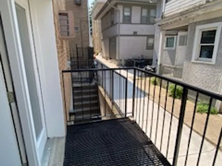 230 W Lakelawn Pl — Photo 6