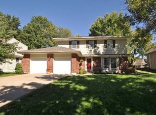 5016 NW Coves Dr, Kansas City, MO 64151