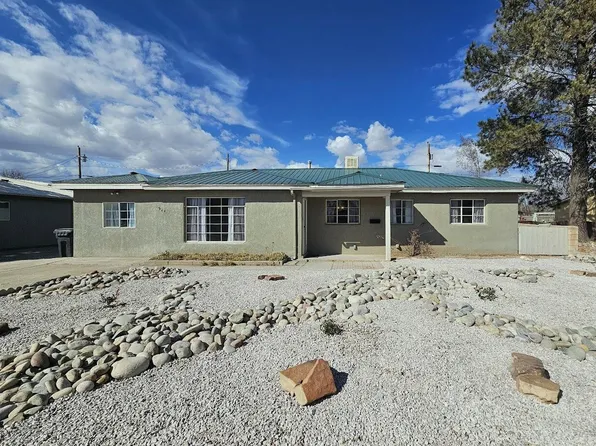 924 Jackson Ave, Grants, NM 87020