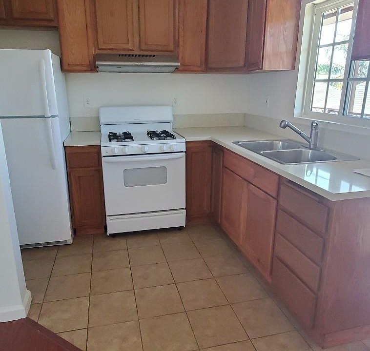 1st image of 6107 Piedmont Ave #4