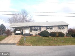 83 Sunny Ln, Chambersburg, PA 17202