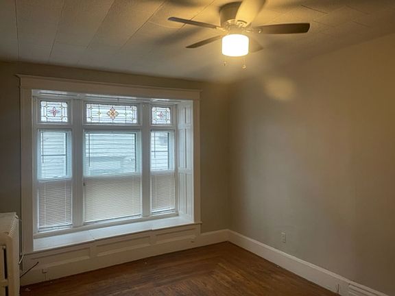 2nd image of 236 Oxford St APT 2