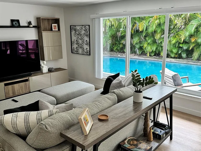 2020 Coral Reef Dr — Photo 21