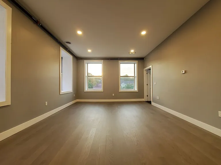 122 Remsen St — Photo 23