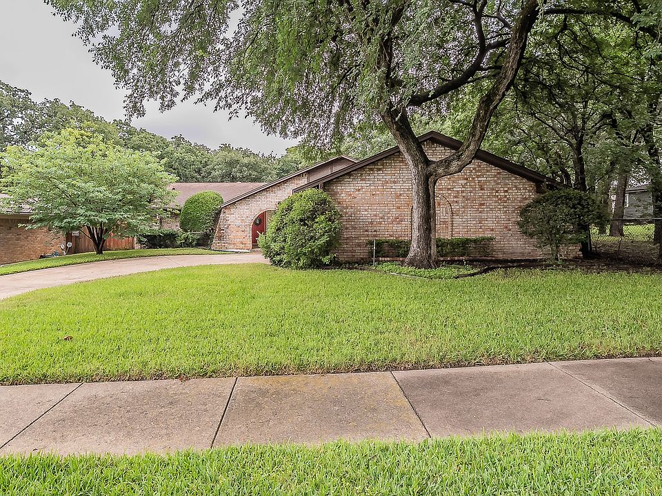 1st image of 608 Sandlin Dr