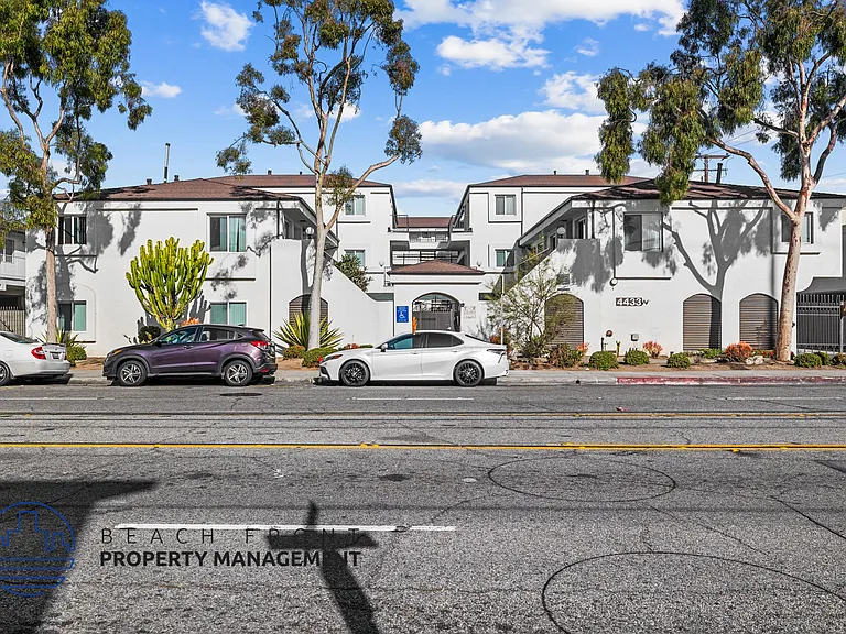 4433 W 120th St. — Photo 15