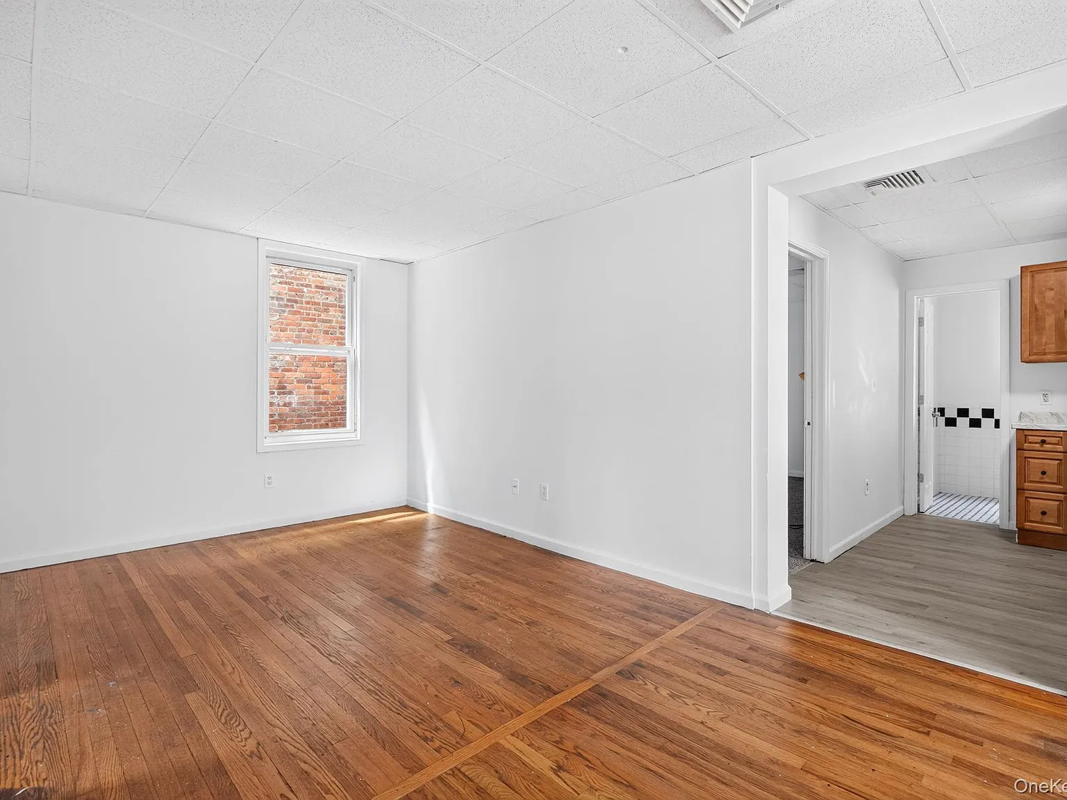 2 bed, 1.0 bath, 1100 sqft, $1,850 — Photo 1